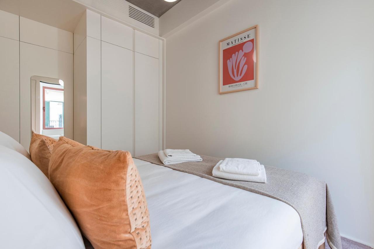 Deluxe 2Bdr Apartment W/ Patio By Lovelystay Lisboa Exterior foto