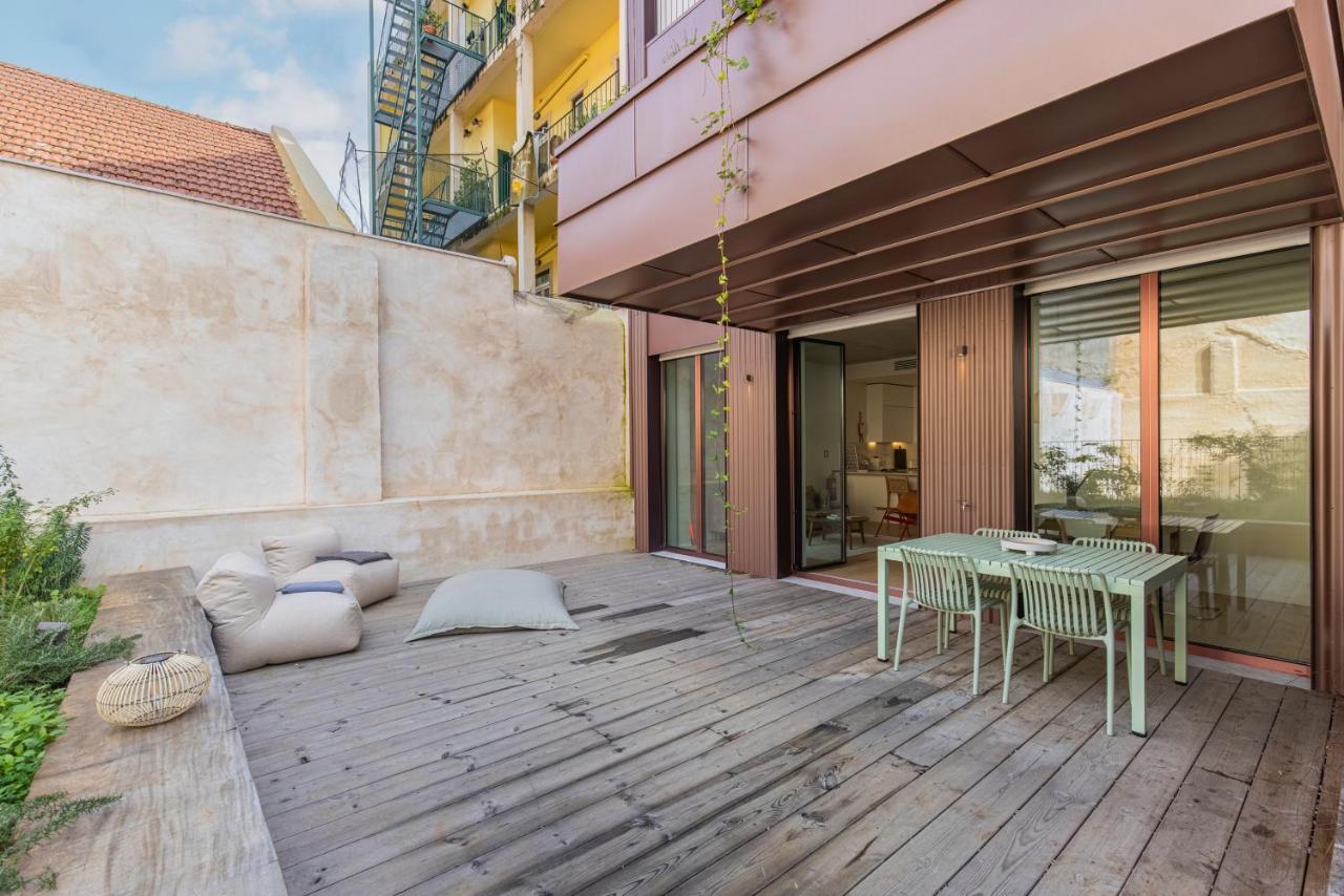Deluxe 2Bdr Apartment W/ Patio By Lovelystay Lisboa Exterior foto