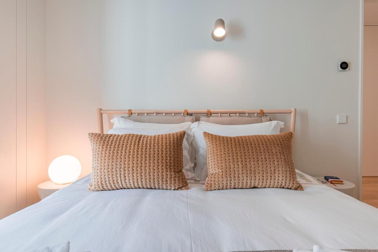 Deluxe 2Bdr Apartment W/ Patio By Lovelystay Lisboa Exterior foto